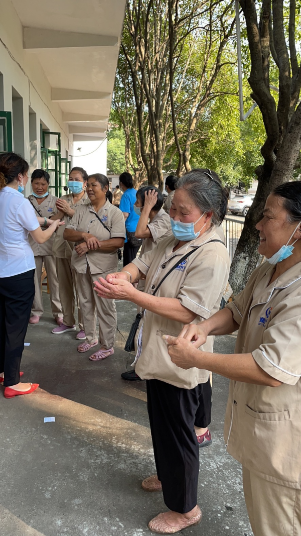 懷化物業(yè)服務(wù),懷宇物業(yè),懷化家政服務(wù),懷化地毯清洗,懷化外墻清洗